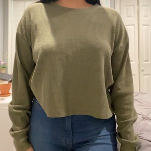 Green long sleeve top